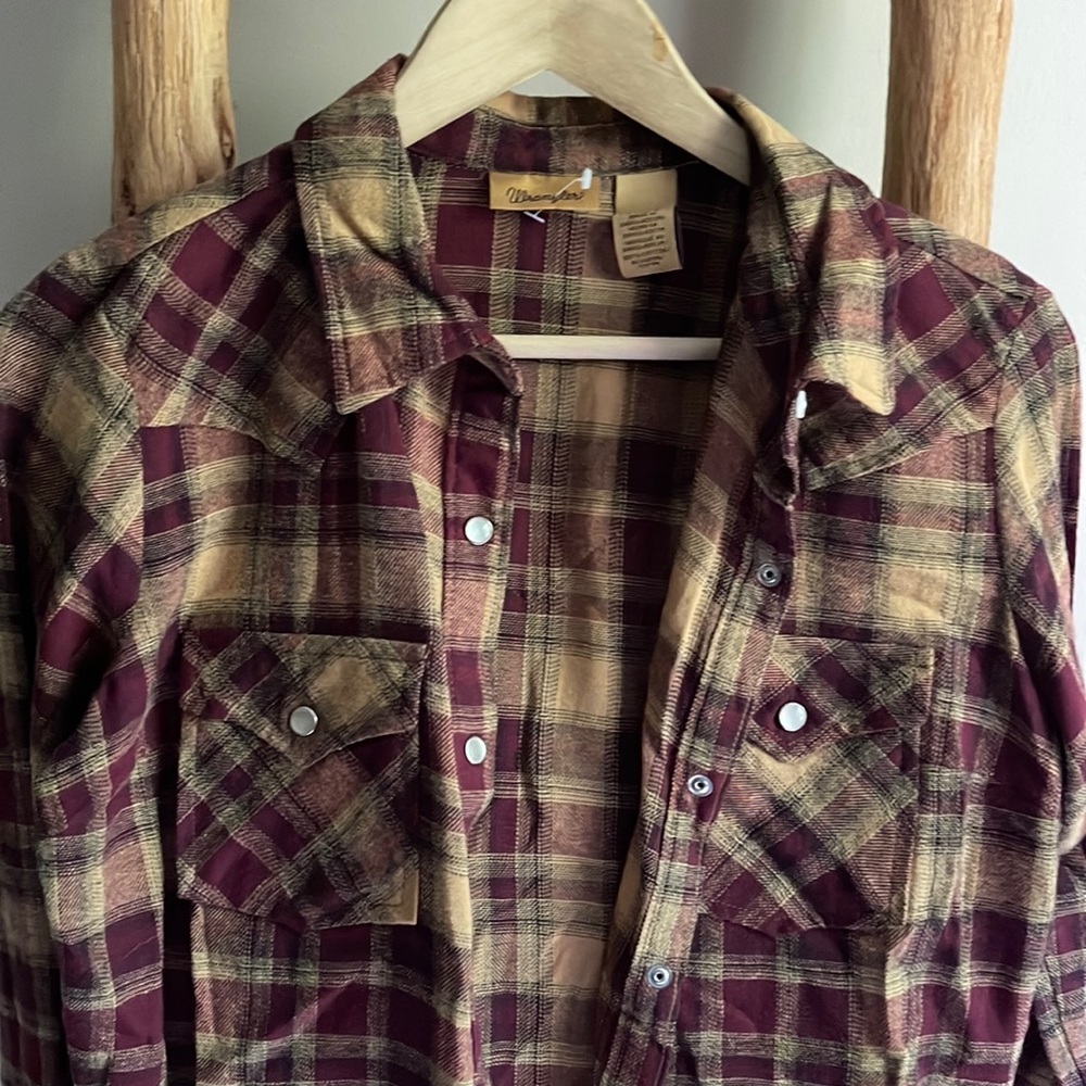 RARE Vintage 1990s Wrangler Cowboy Western Button Down